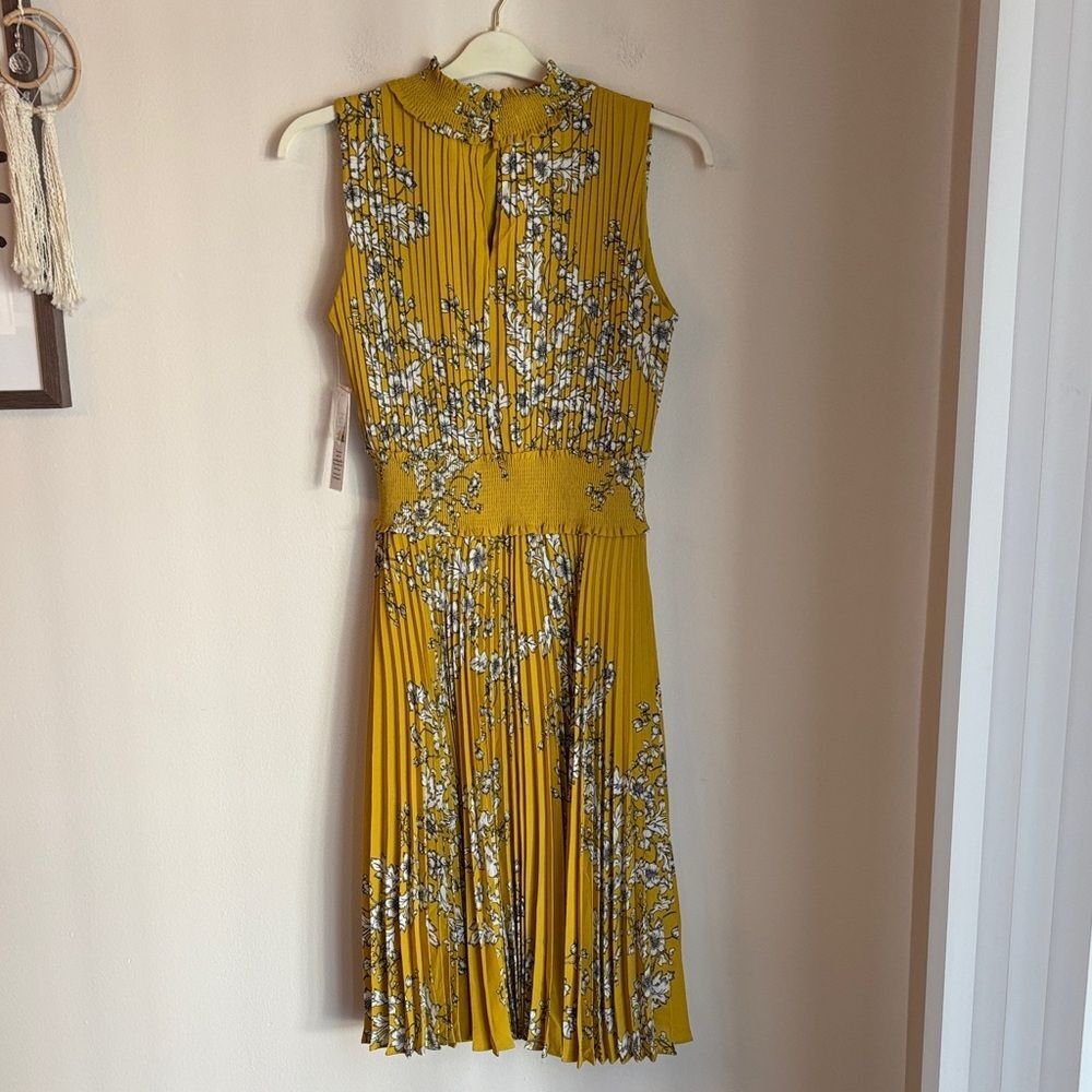 Nanette Lepore Floral Yellow mock pleated Sleeveless Dress golden mustard 6 NWT